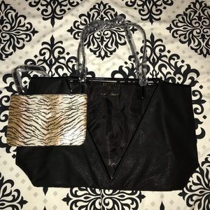 NWT Victoria’s Secret Black Tote & Wristlet